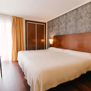 Torreluz Centro Hotel